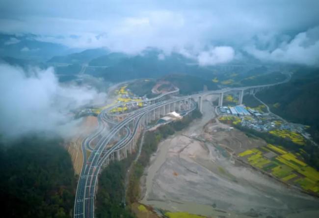 見證歷史！九綿高速即將通車，九寨溝“無高速時(shí)代”終結(jié)