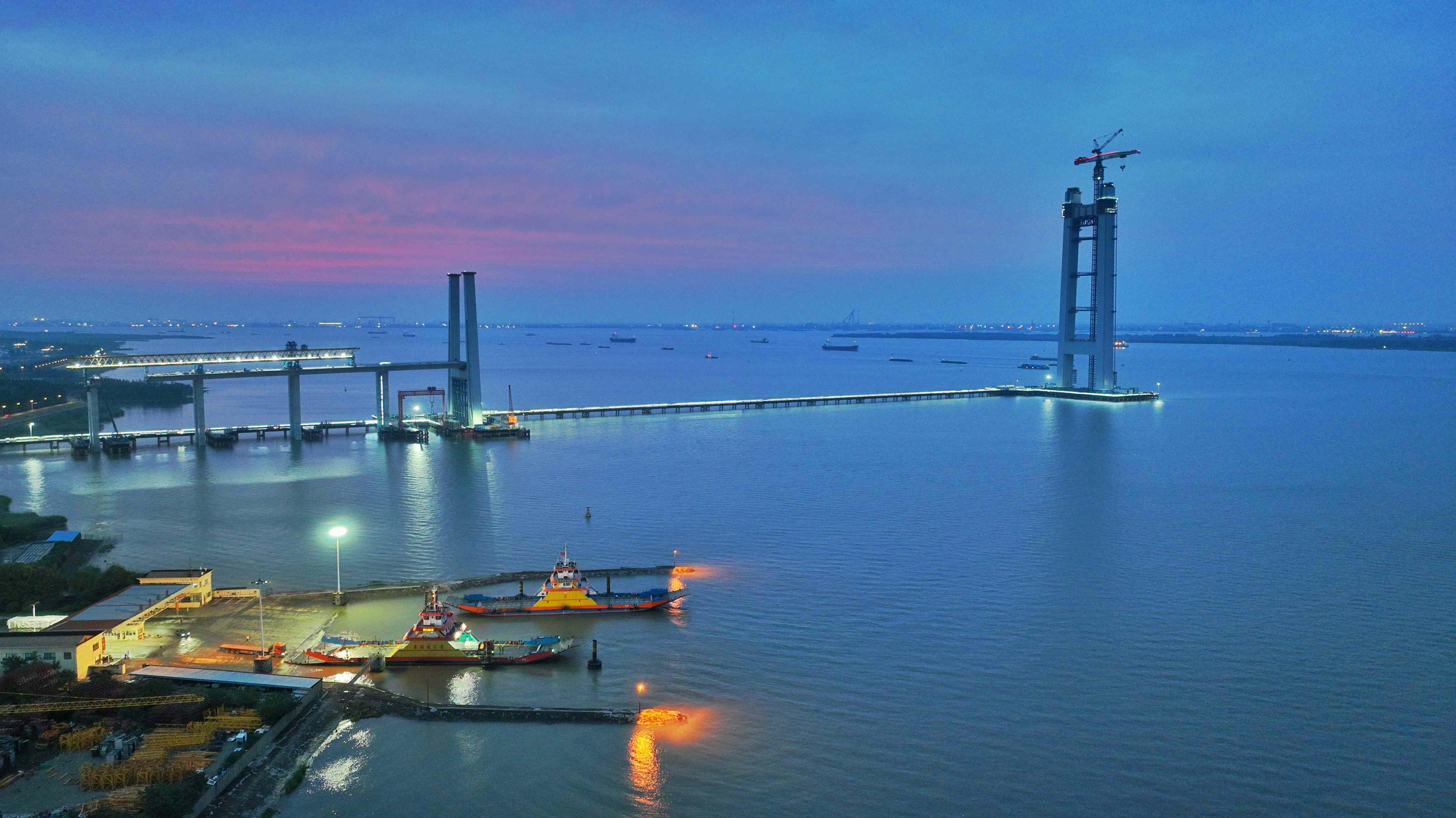 張靖皋長江大橋：三年拔節(jié) 健康“生長”